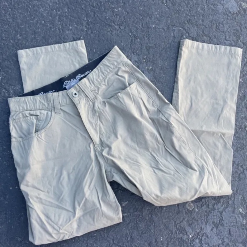 Eddie Bauer Rainier Pants Mens 32x30 Outdoor Hiking Cargo Olive Green